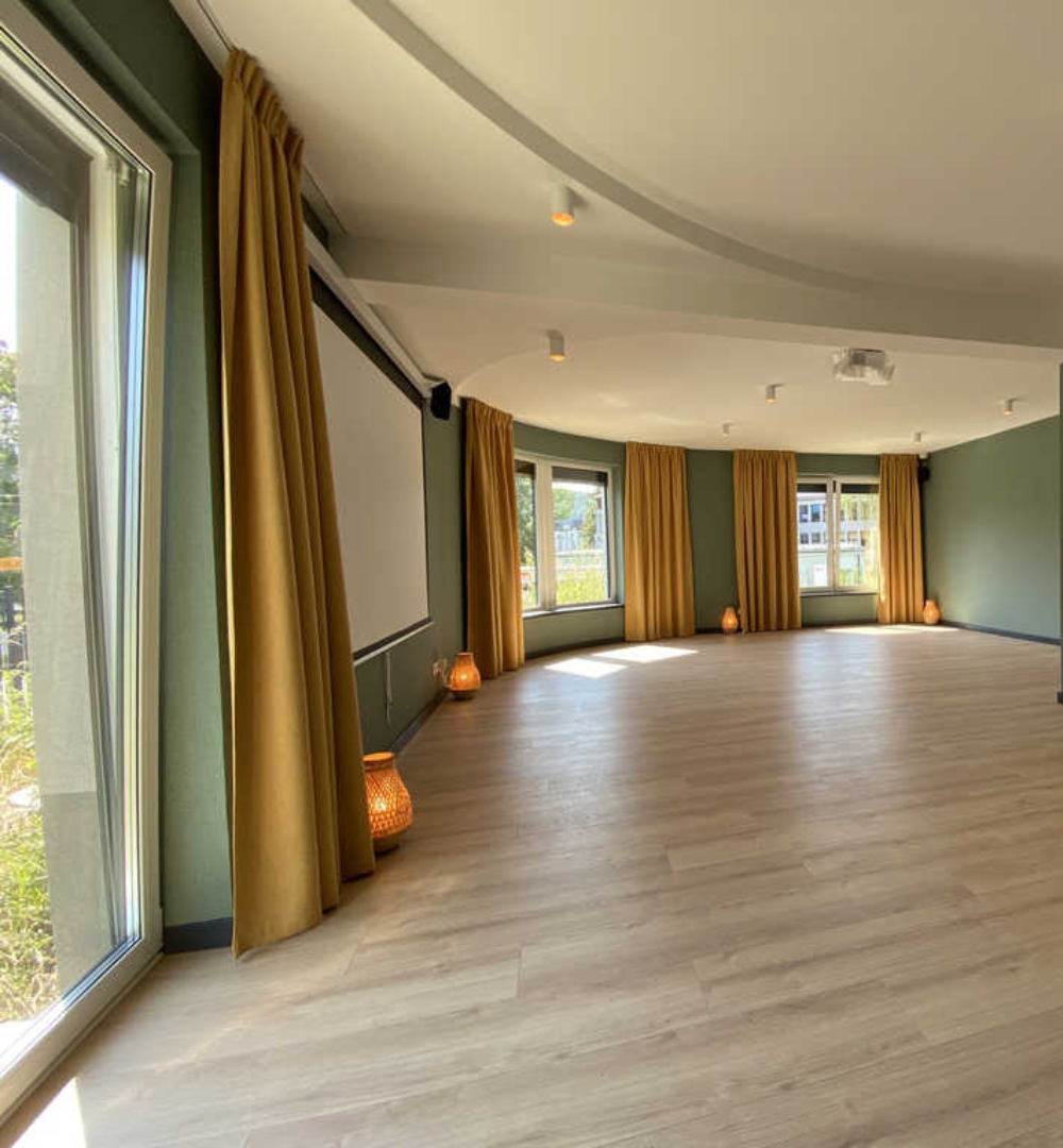 Yoga / workshop room